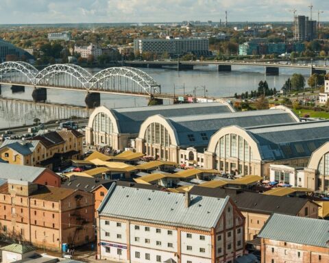 Овощной павильон Центрального рынка Риги вновь открыт после ремонта за 1,3 миллиона евро