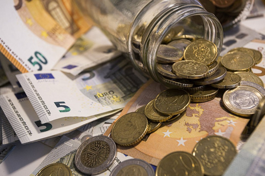 Прибыль латвийских банков за восемь месяцев упала на 28,7% до 270 млн евро