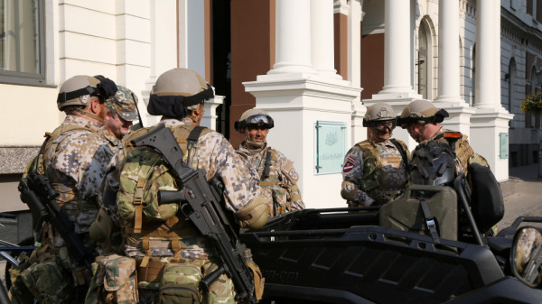 США прекращают программу военной помощи Латвии и другим странам Европы