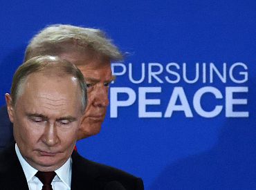 Трамп предупредил Путина о новых жестких санкциях против нефти и банков