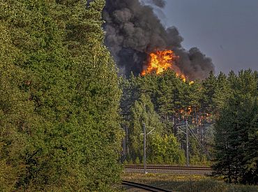 В Вильнюсе не удалось локализовать пожар на газонаполнительной станции, жителям запрещено подходить ближе 350 метров