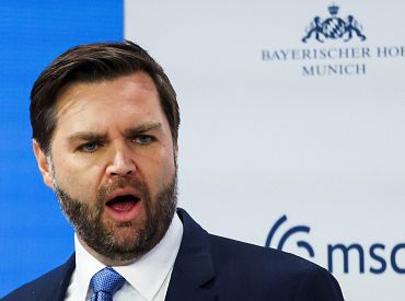 Вэнс критикует фонды Джорджа Сороса за поддержку насилия в США