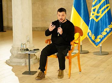 Зеленский ответил Путину: встреча возможна только в Киеве