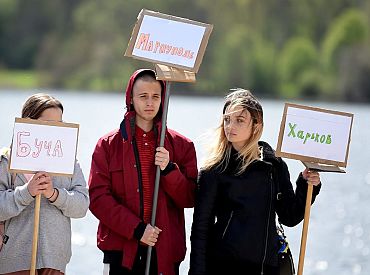 100 тысяч молодых мужчин покинули Украину за два месяца, ежедневный выезд в Польшу — 1600 человек
