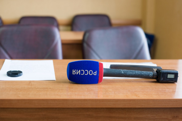 Аболиньш: ретрансляция российских телеканалов в Латвии не будет восстановлена