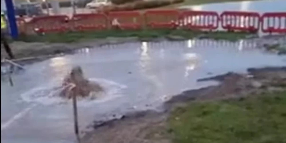 Авария на водопроводе в Риге оставила районы Болдерая и Даугавгрива без воды