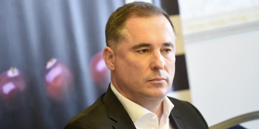 Депутат Шмитс подтвердил участие движения "Без партий" в выборах в Сейм 2024 года