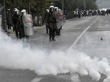 Греция: массовые протесты против законопроекта о 13-часовом рабочем дне