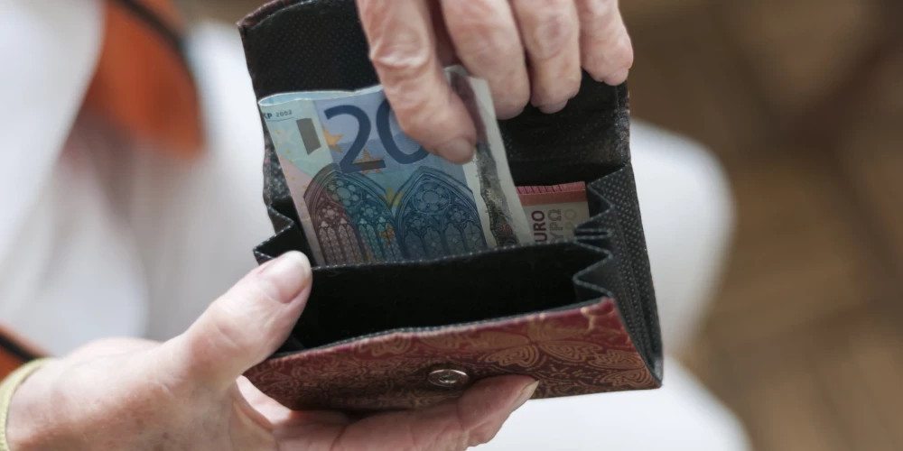 МВФ рекомендует Латвии сделать 3-й уровень пенсионного обеспечения главным источником дохода пенсионеров
