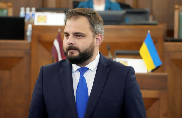 Правящие политики Латвии стали участниками конфликта в эфире, обсуждая кризис коалиции