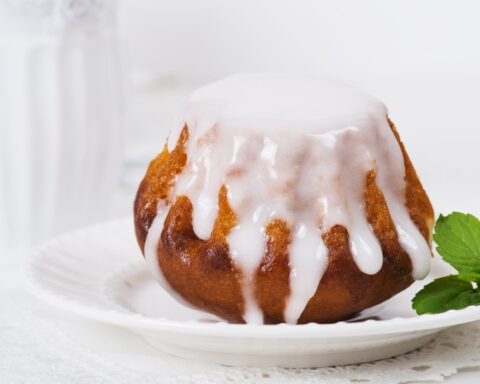 Приготовление классической ромовой бабы в домашних условиях