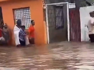 Ямайку затопило от «урагана столетия», власти предупреждают о крокодилах