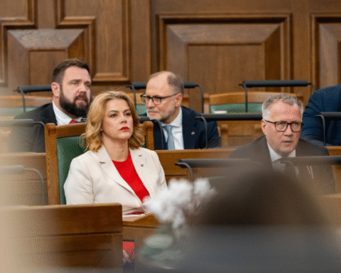 Дебаты о латвийском бюджете-2026: противоречивые мнения о будущем страны