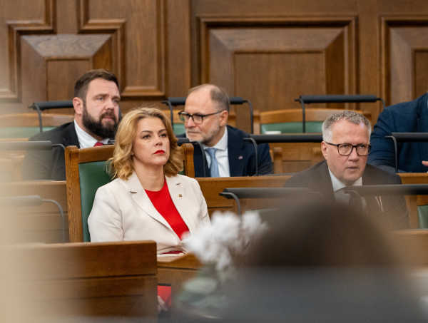 Дебаты о латвийском бюджете-2026: противоречивые мнения о будущем страны