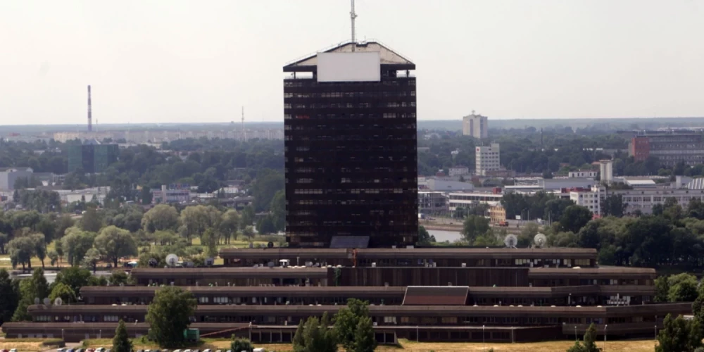 Депутаты предлагают сократить финансирование LSM: под угрозой контент на русском языке