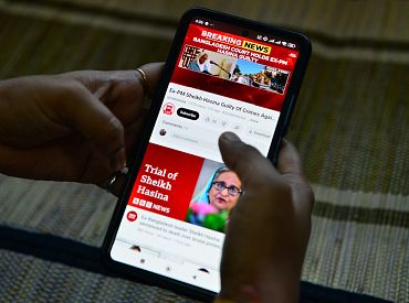 Экс-премьер Бангладеш осуждена заочно к смертной казни за преступления против человечности