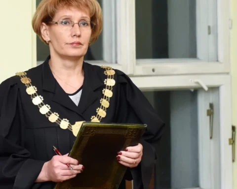 Экспредседатель Рижского районного суда отстранена из-за уголовного процесса