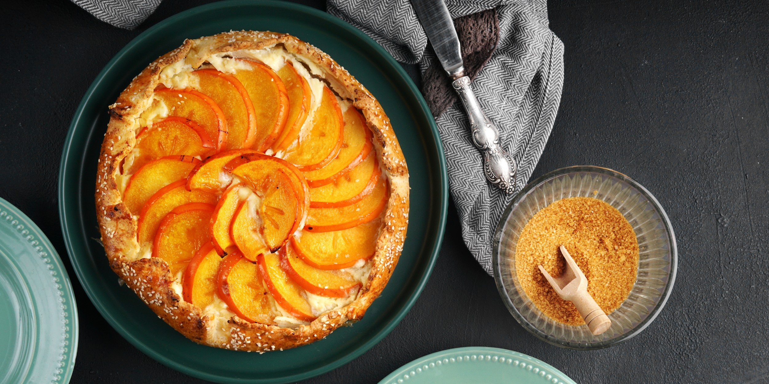 Галета с хурмой, маскарпоне и корицей на праздничный стол