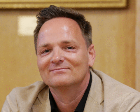 Глава Госканцелярии о изменении отношения к алкоголю на работе в Латвии