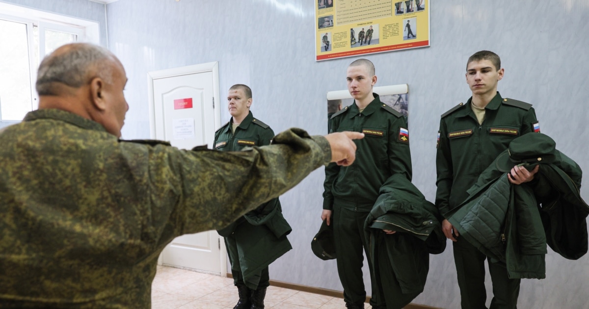 Госдума призвала увеличить число военных учебных центров