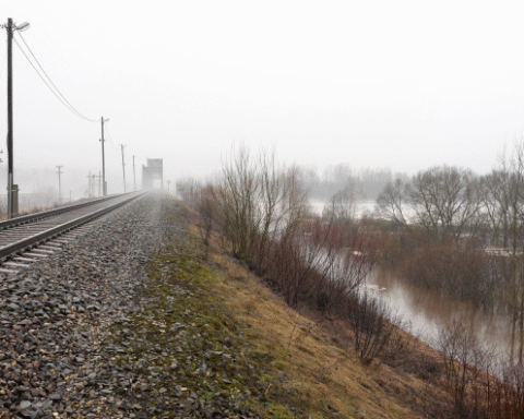 Интересы безопасности превыше всего: Козловскис о железнодорожных путях восточной Латвии