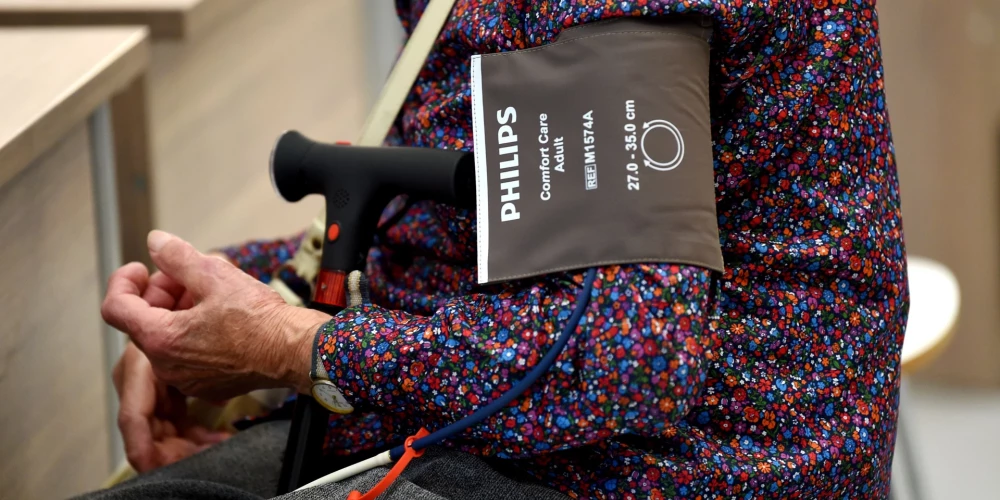 Исследование выявило возрастную дискриминацию в латвийских больницах и поликлиниках