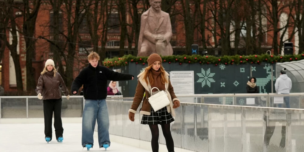 Каток на Эспланаде: дата открытия и режим работы