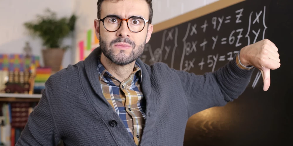 Каждый второй молодой учитель в Латвии рассматривает возможность ухода из школы