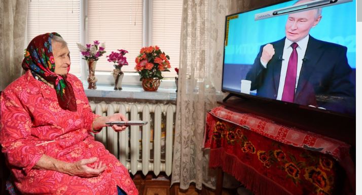 Кремль велел госСМИ обвинять Запад в повышении налогов