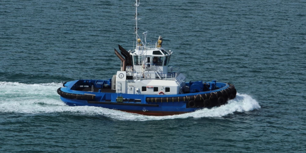 Латвийский тральщик перехватил российское судно "Нина Соколова" в Балтийском море