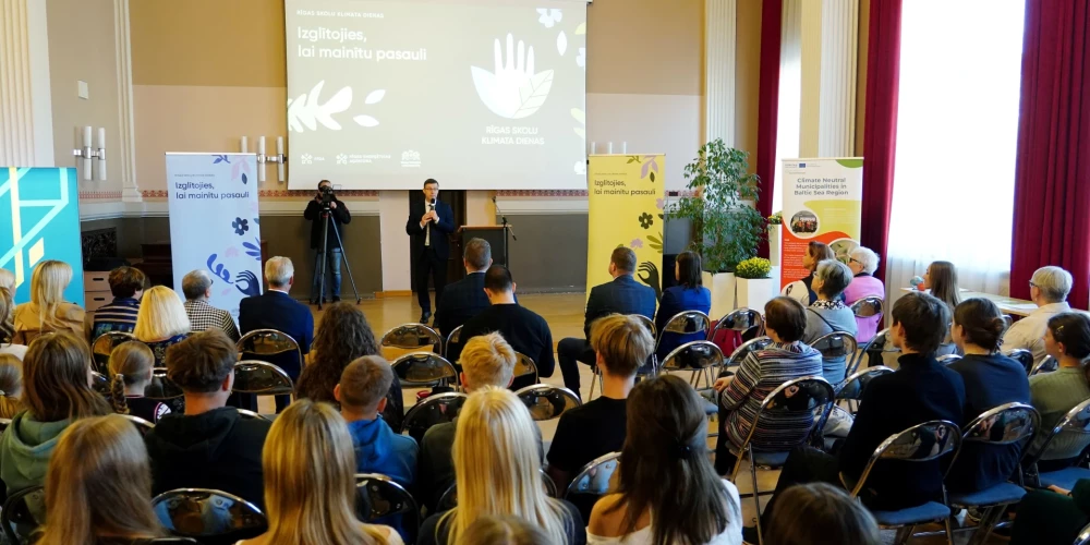 Латвия не имеет данных о количестве иностранных выпускников, оставшихся работать в стране