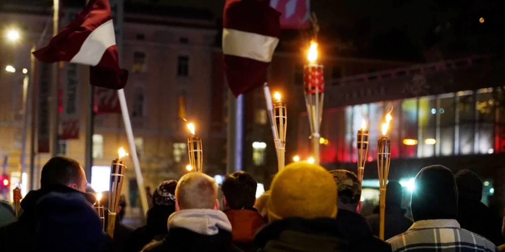 Латвия отмечает День Лачплесиса: изменения в маршрутах автобусов с 9 по 12 ноября