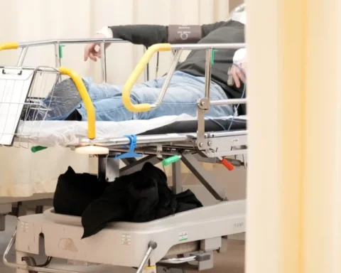 Латвия: повышение минимальной зарплаты приведет к росту расходов на здравоохранение