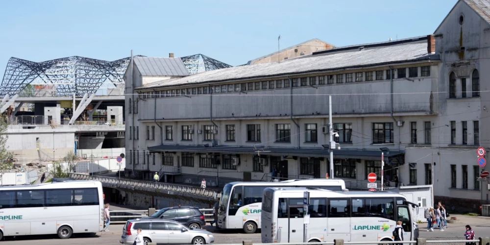 Латвия рассматривает полный запрет автобусных рейсов в Россию и Беларусь