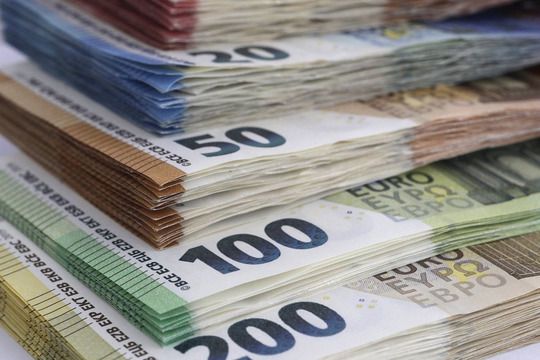 Латвия тратит более миллиона евро в день на обслуживание внешних долгов