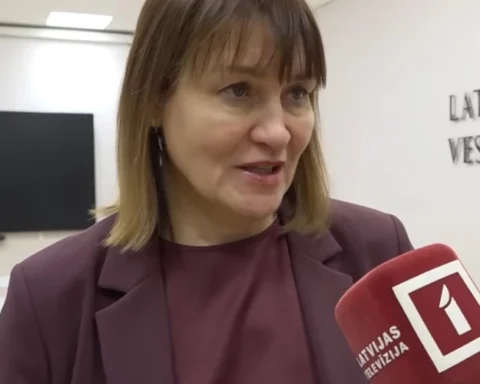 Люди возмущены словами представителя Минздрава о новорожденных в Латвии