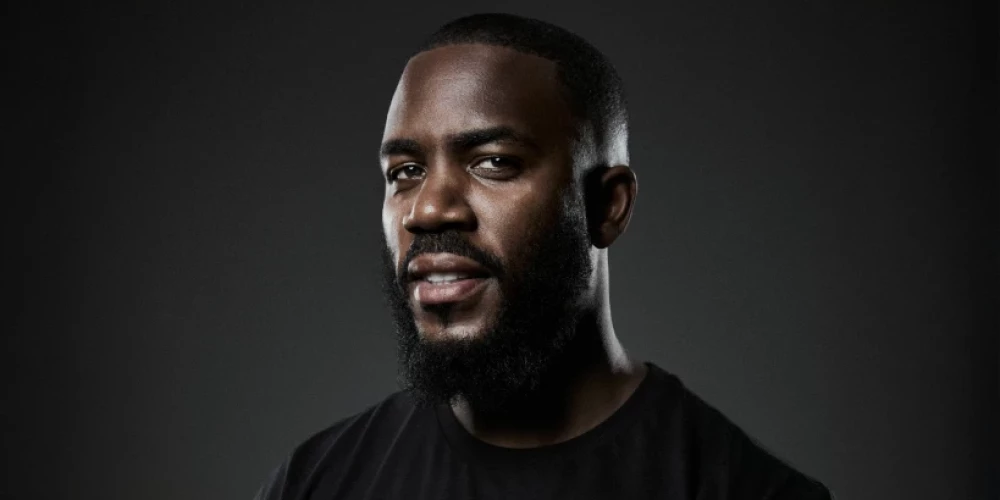 Mo Gilligan, обладатель трёх BAFTA, представит своё шоу в Риге