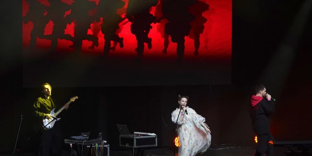 Монеточка госпитализирована после приступа удушья на концерте в Риге