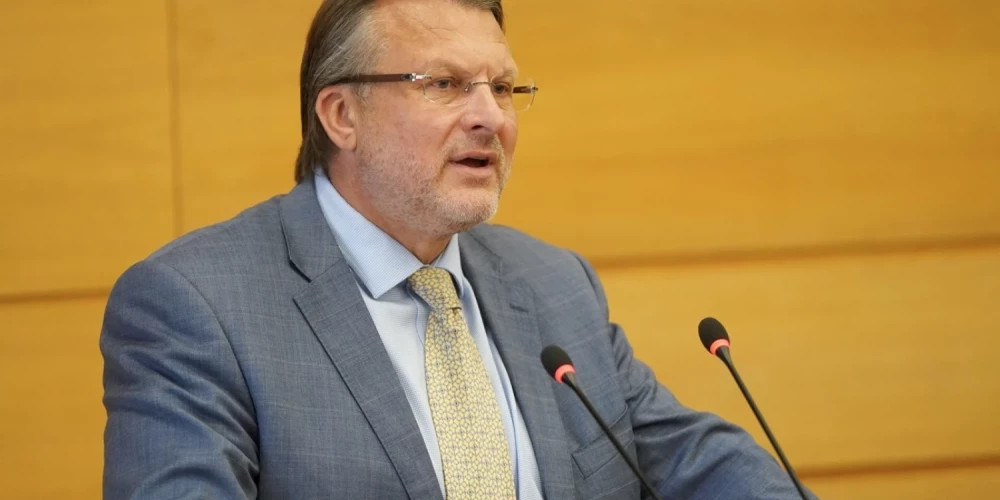 Мужчина, угрожавший Шлесерсу, направлен на экспертизу в медицинское учреждение