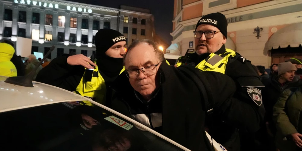 На акции протеста в Риге полиция задержала двух человек