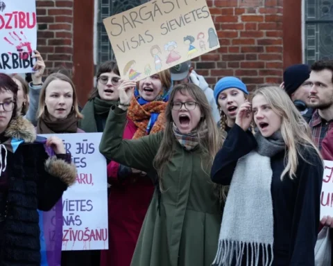 Обнародованы свежие рейтинги латвийских партий перед выборами в Сейм