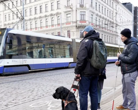 Общественный транспорт Риги сегодня работает по обычному будничному расписанию