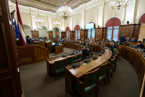 Обсуждение в Сейме: пенсионные изменения для прокуроров и поправки к бюджету на строительство Rail Baltica