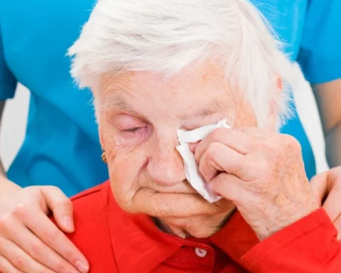 Одиночество и равнодушие общества к тяжело больным в Латвии