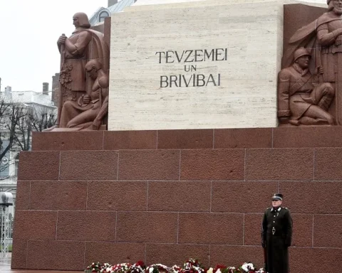 Опрос: каждый третий латвиец не отмечает государственные праздники