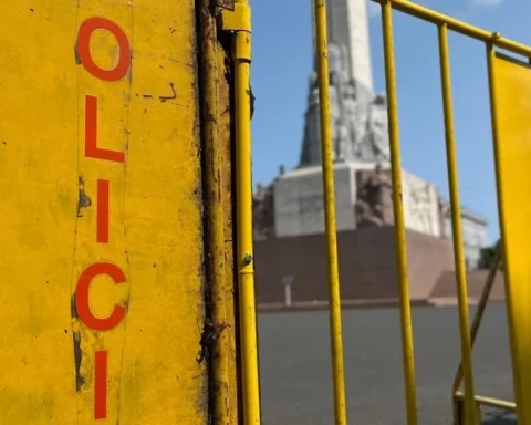 Полиция Латвии готовится к массовым протестам на Домской площади