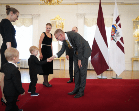 Послы Латвии в Корее, Франции и Китае получили верительные грамоты