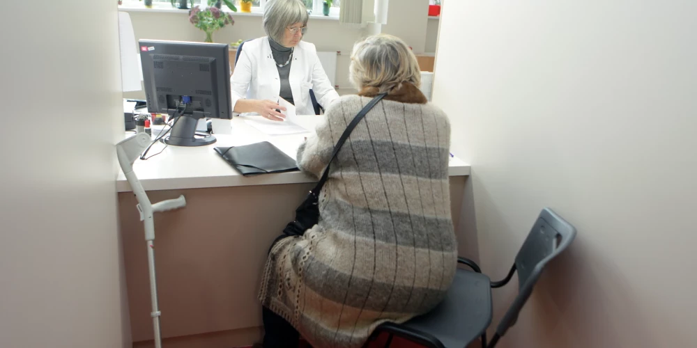 Проблемы на переходе к электронным направлениям в больнице имени Паула Страдиня