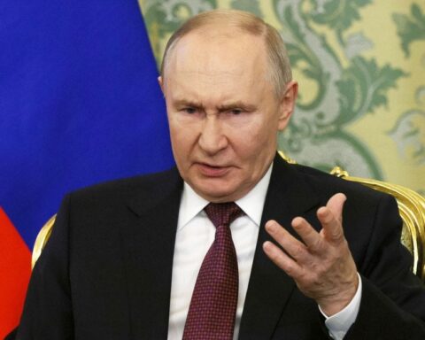 Путин отвергает реальные мирные инициативы, усиливая затяжной характер войны