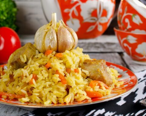 Рецепт приготовления плова с мясом в мультиварке